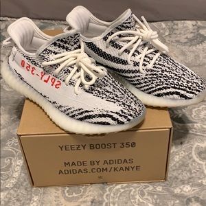 Yeezy Boost 350 Zebra